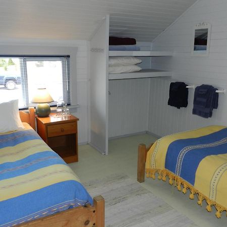 Tofino Paddlers Inn Zimmer foto